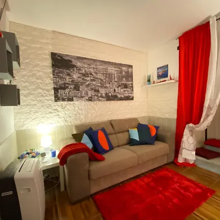 Max Apartment *